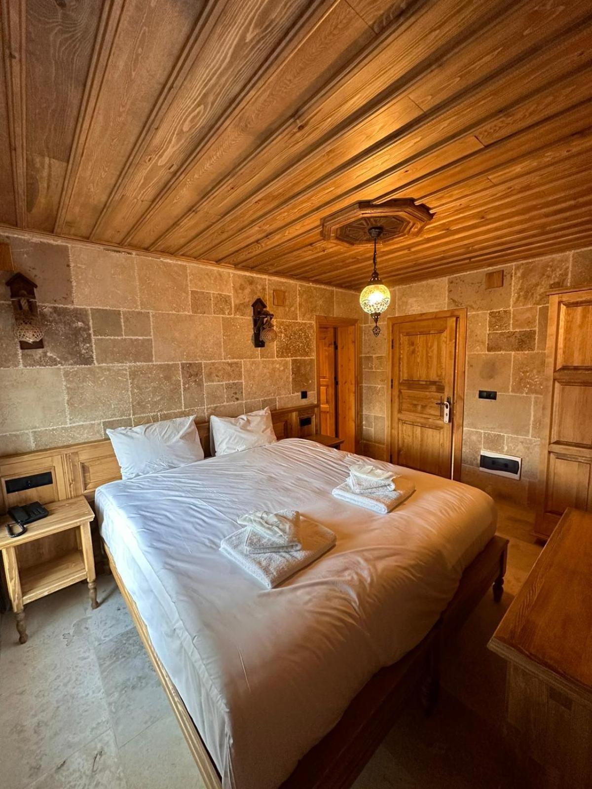 Elevres Stone House Hotel Ürgüp Bagian luar foto